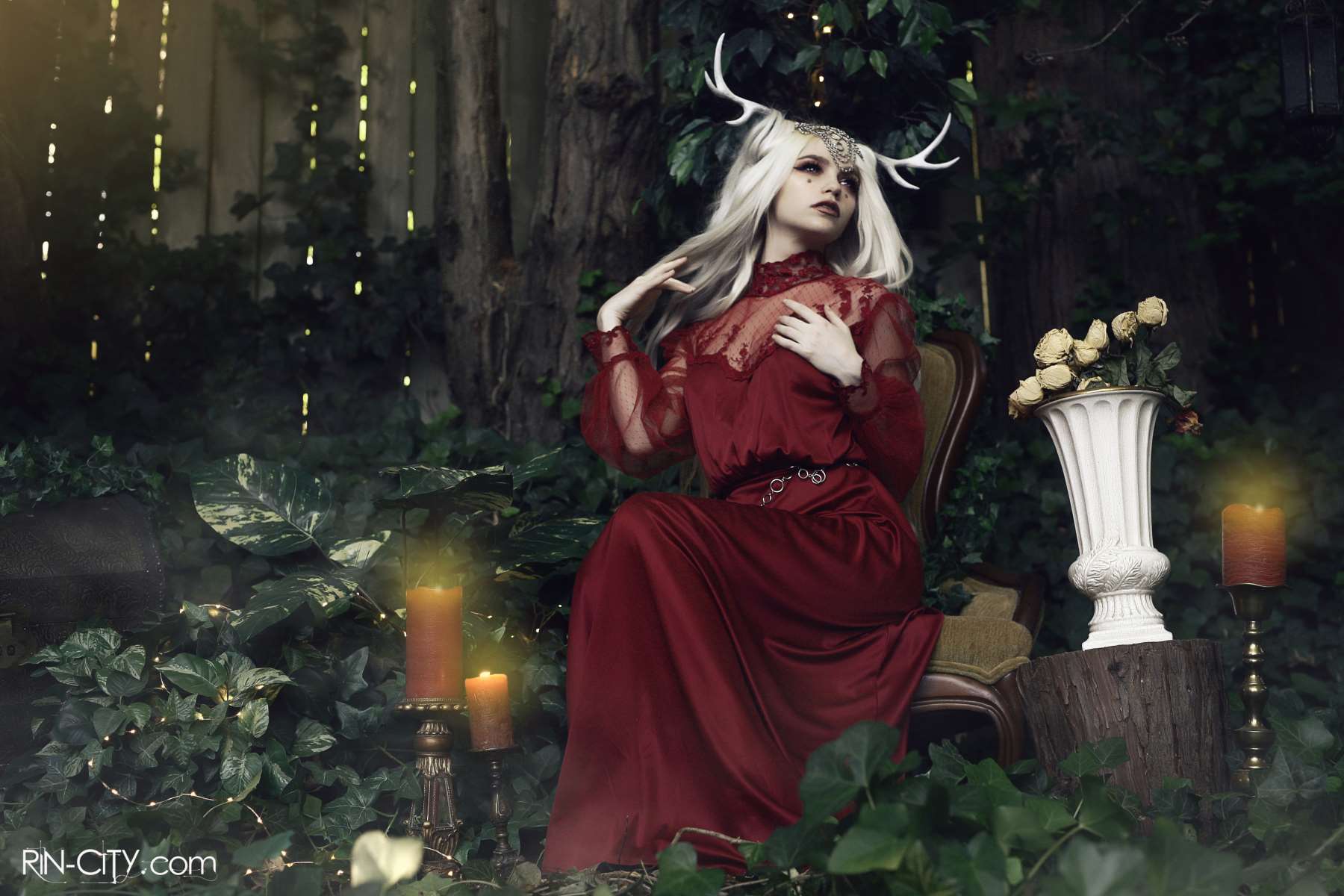 Великолепная Rin в образе лесной ведьмы
